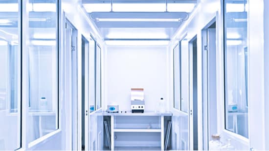 Laboratory or cleanroom hallway